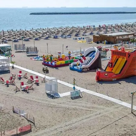 Solaria House Mamaia