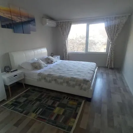 Solaria House Mamaia Πανσιόν 3*
