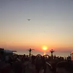 Solaria House Mamaia 招待所 那沃达利