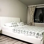 招待所 Solaria House Mamaia 那沃达利