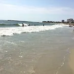 招待所 Solaria House Mamaia