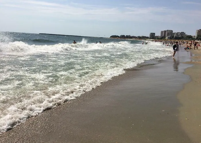 Solaria House Mamaia ゲストハウス